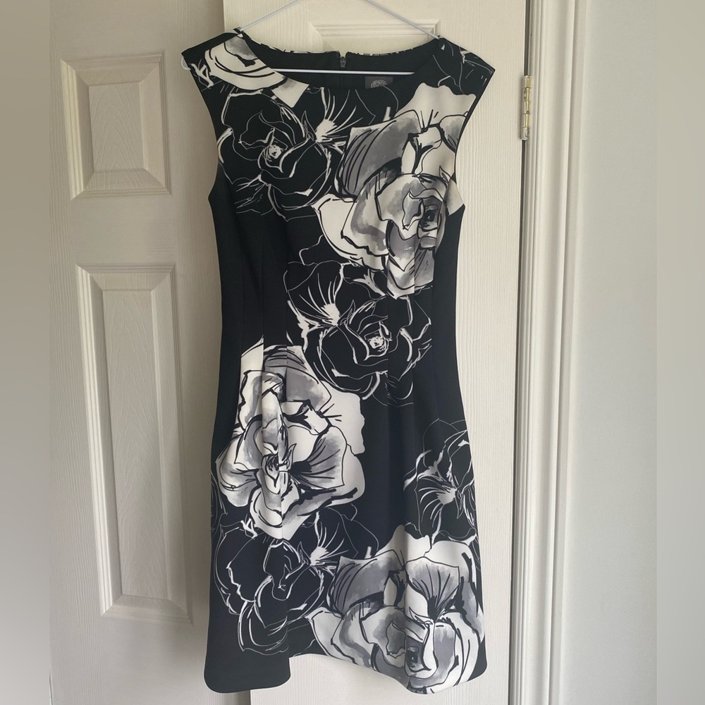 Vince Camuto Monochrome Floral Midi Dress